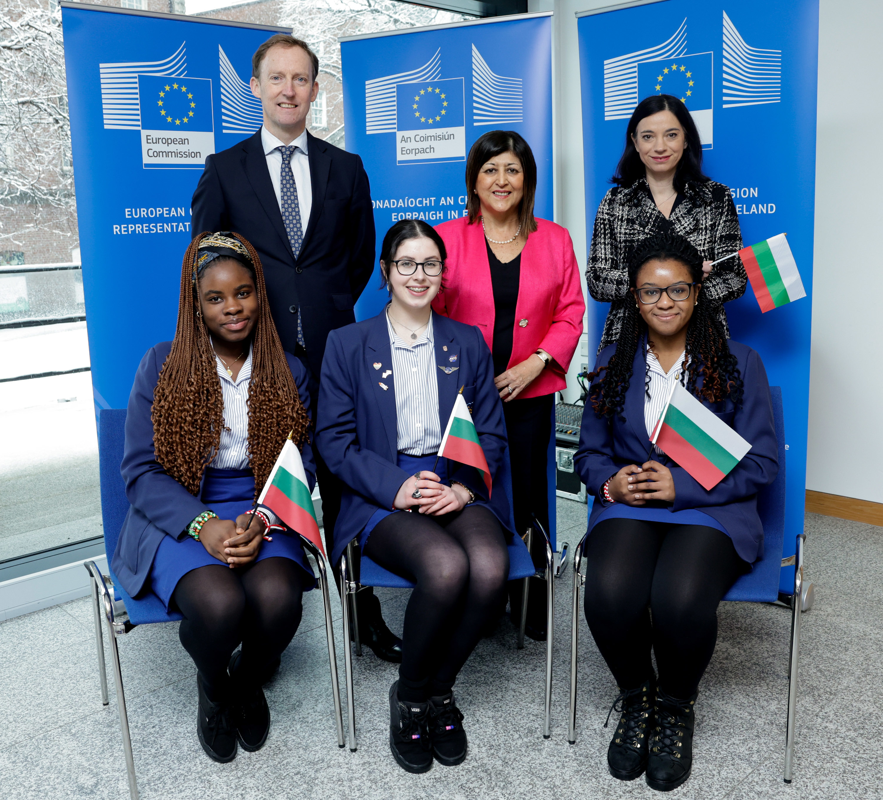 Ученици от гимназия Christ King Secondary School в град Корк, Ирландия представиха България по време на дебат „Model Council of the EU“ на тема разширяване на Европейския съюз